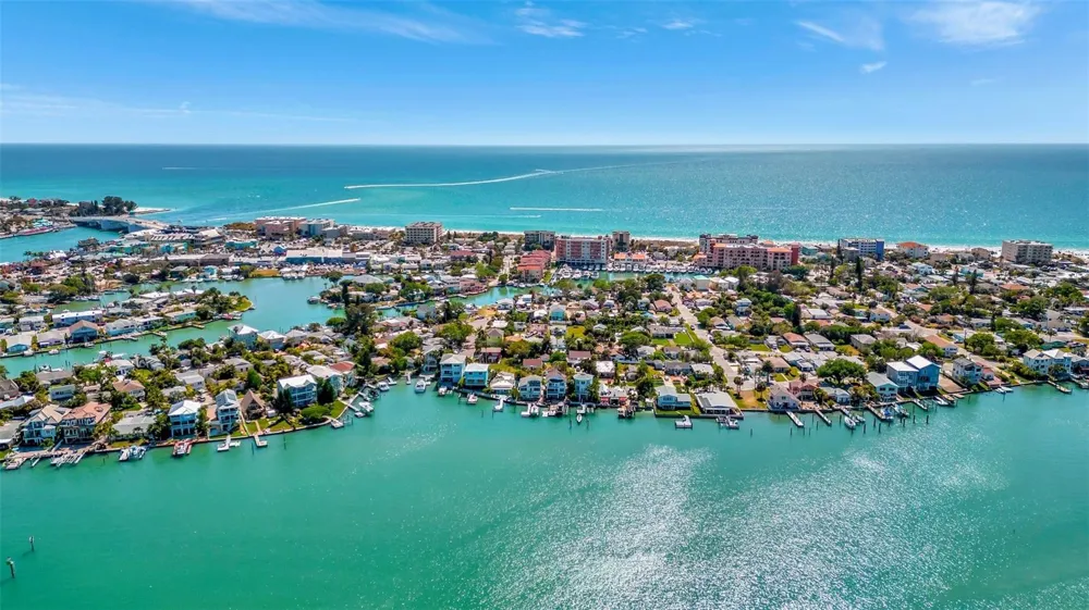 13121 4TH STREET E #2 Madeira Beach, FL 33708