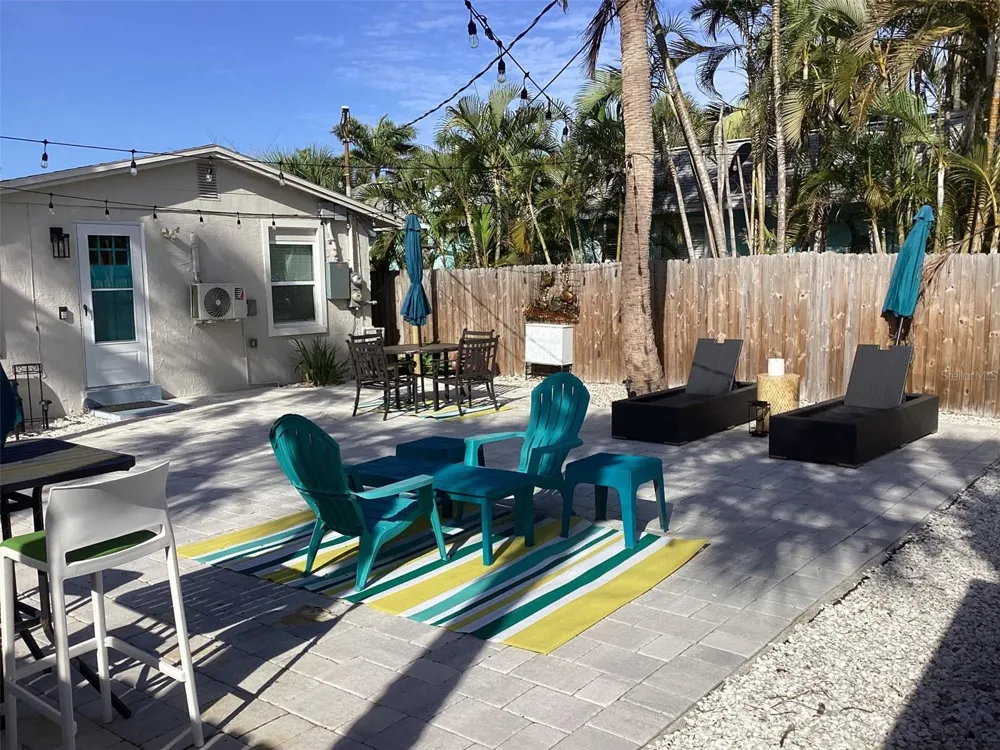 13121 4TH STREET E #2 Madeira Beach, FL 33708