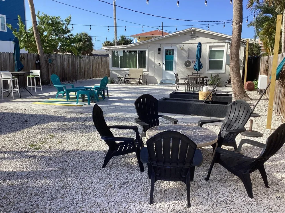 13121 4TH STREET E #2 Madeira Beach, FL 33708