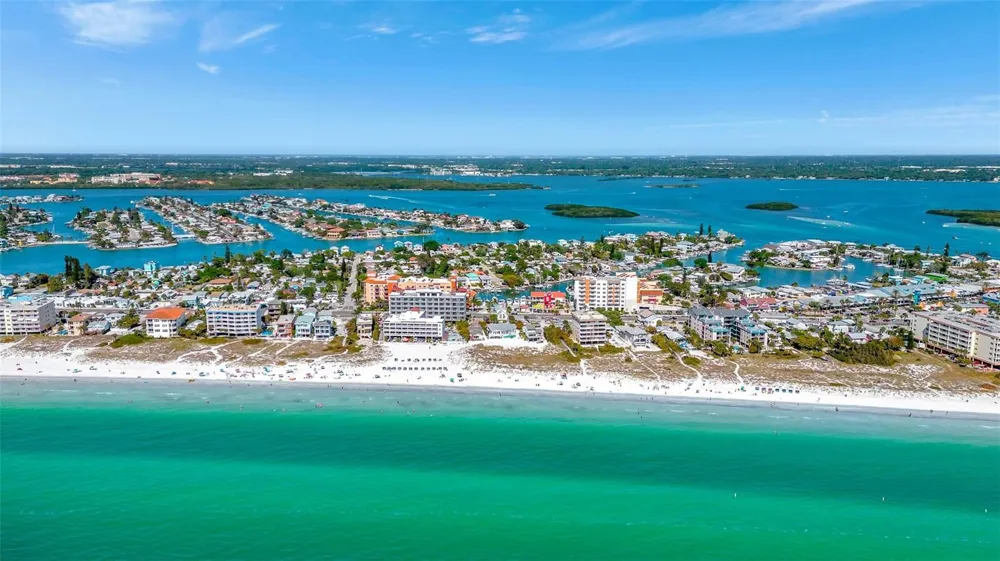 13121 4TH STREET E #2 Madeira Beach, FL 33708