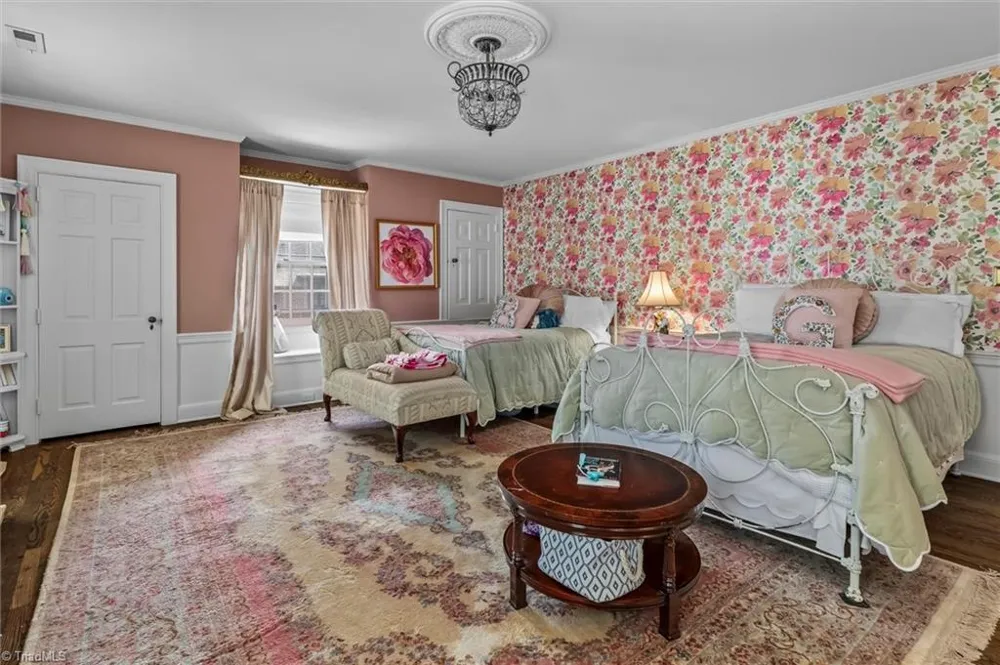 302 Cherry Street Mount Airy, NC 27030