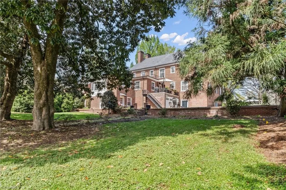 302 Cherry Street Mount Airy, NC 27030