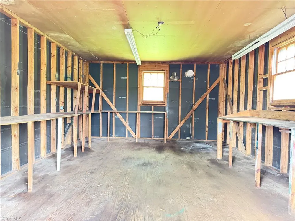 599 Cornatzer Road Mocksville, NC 27028
