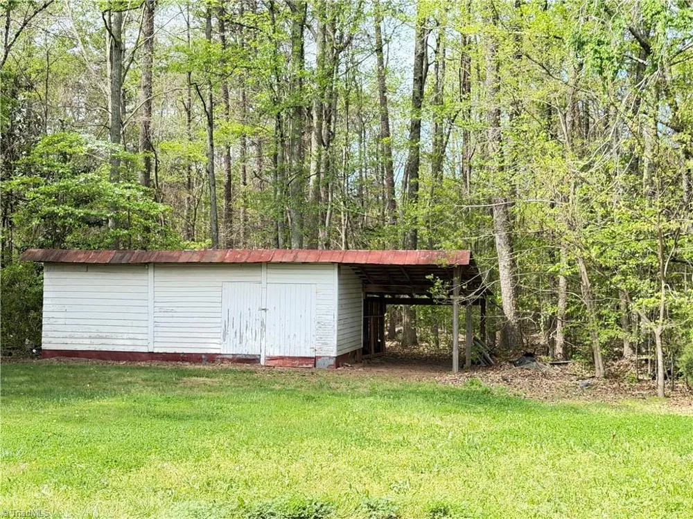 599 Cornatzer Road Mocksville, NC 27028