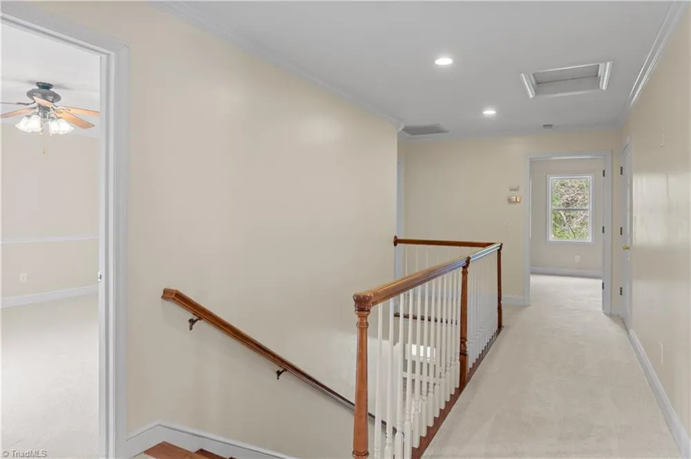 5532 Folkstone Road Pfafftown, NC 27040