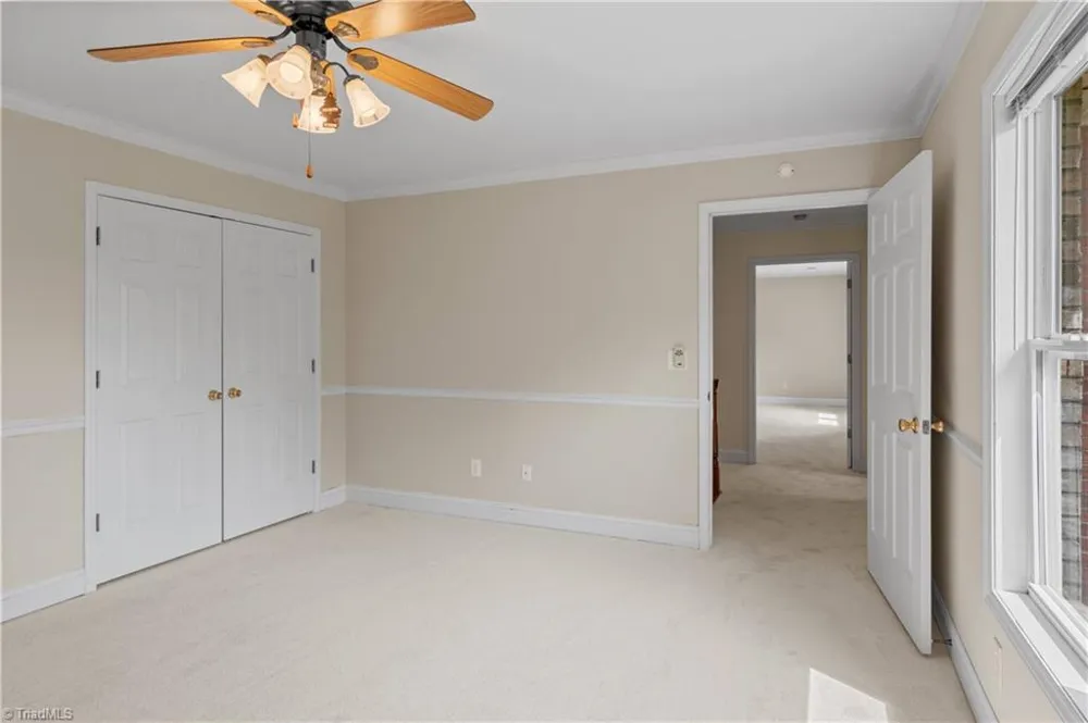 5532 Folkstone Road Pfafftown, NC 27040