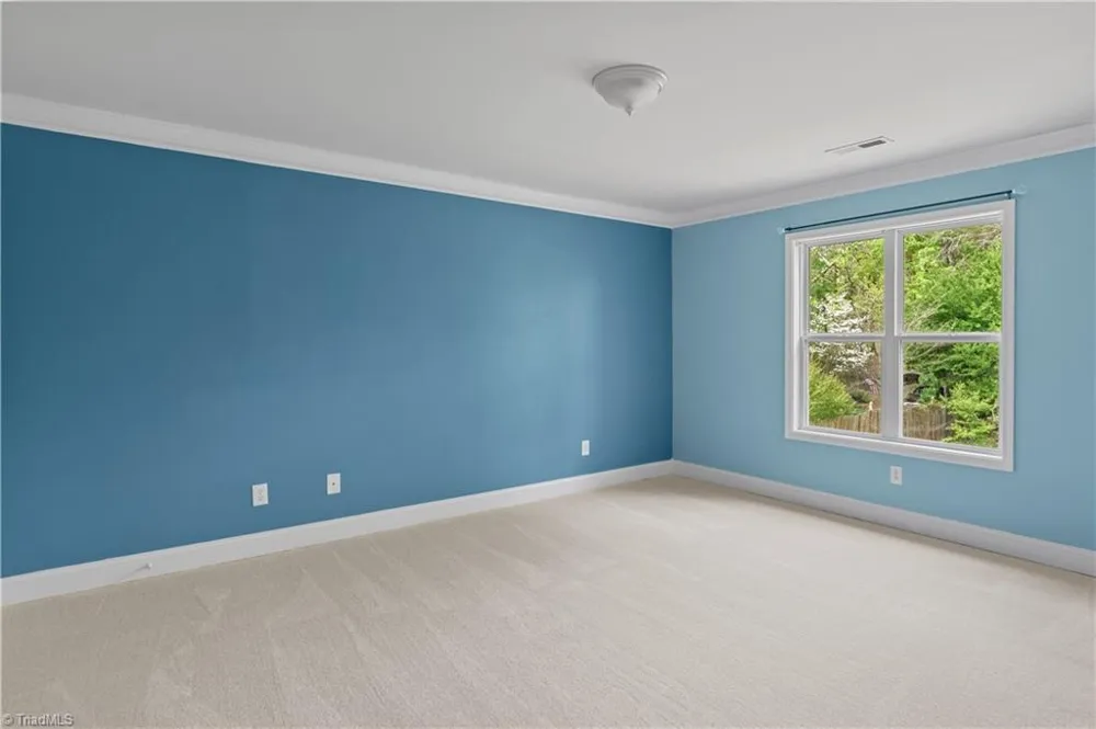 5532 Folkstone Road Pfafftown, NC 27040
