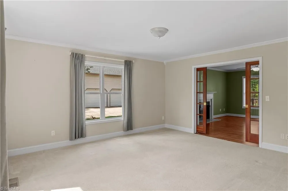 5532 Folkstone Road Pfafftown, NC 27040
