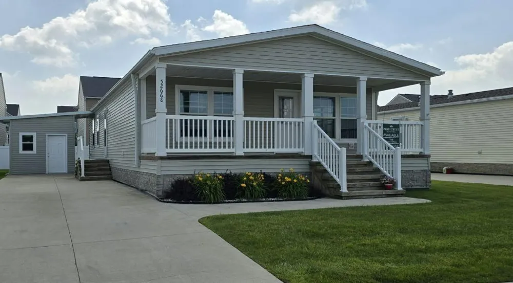 52668 Cedarwood Ct., #30 Chesterfield, MI 48051