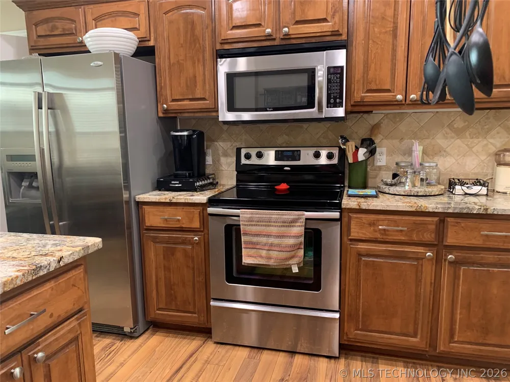330 Lakeshore Drive #330 Eufaula, OK 74432
