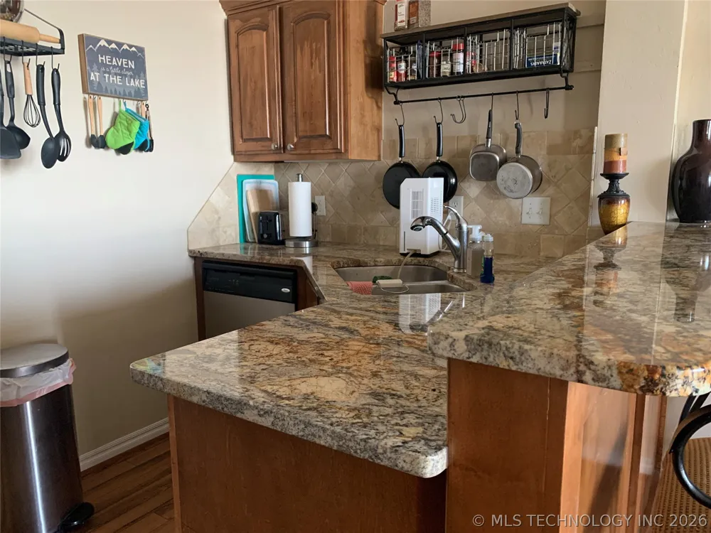 330 Lakeshore Drive #330 Eufaula, OK 74432