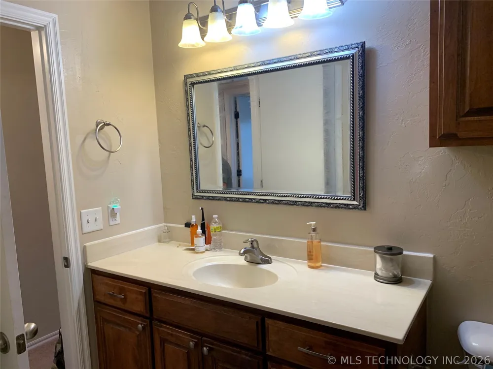 330 Lakeshore Drive #330 Eufaula, OK 74432