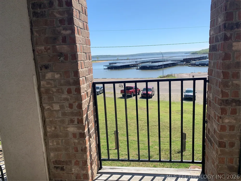 330 Lakeshore Drive #330 Eufaula, OK 74432
