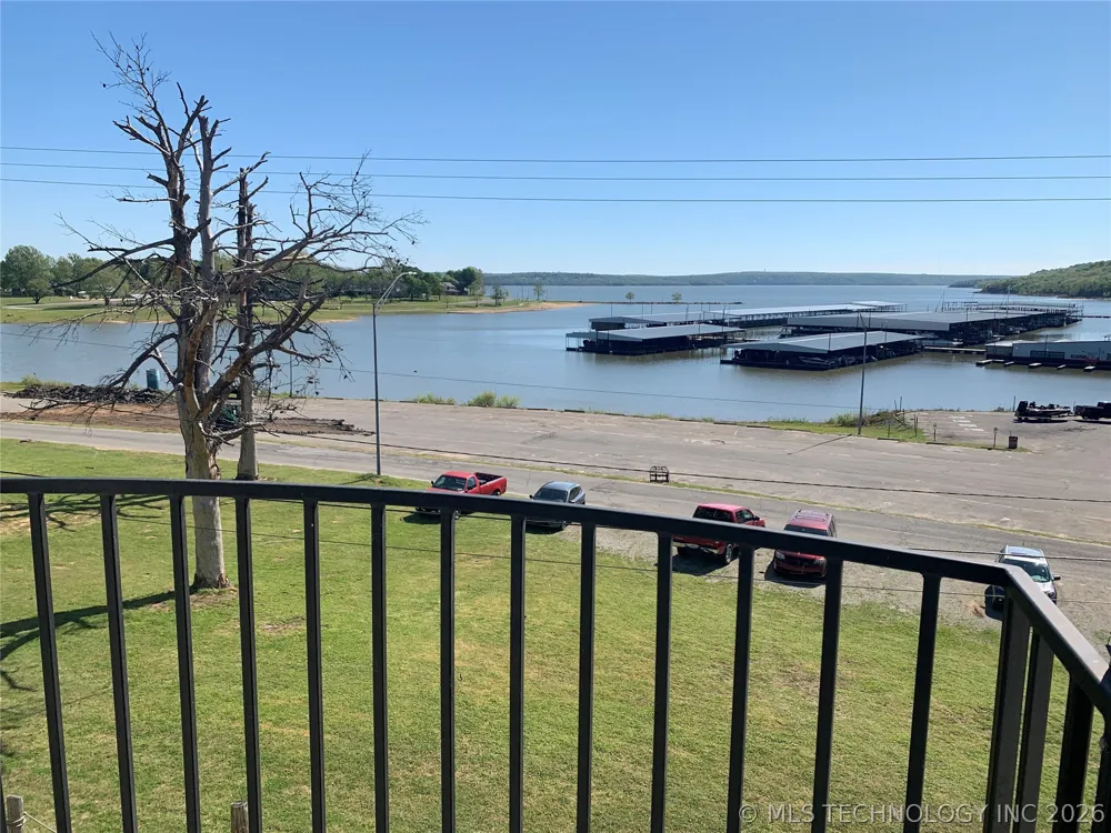 330 Lakeshore Drive #330 Eufaula, OK 74432