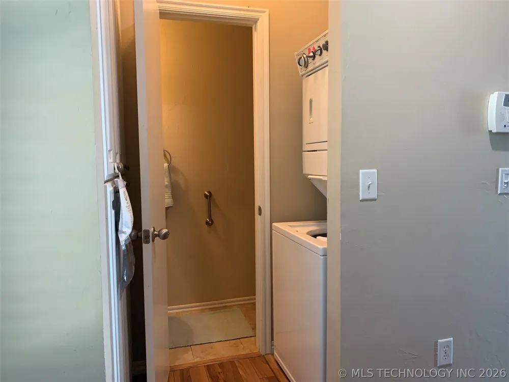 330 Lakeshore Drive #330 Eufaula, OK 74432