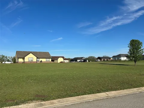 5832 Bluestem Way