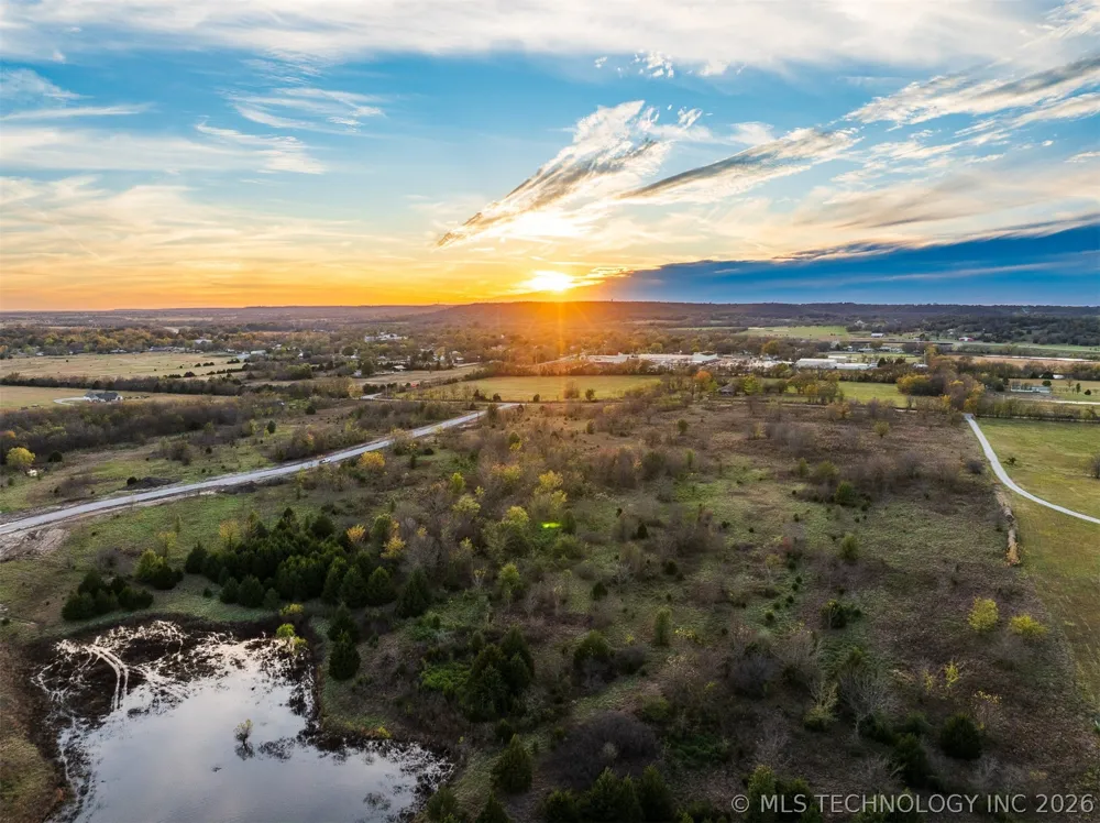 6 W 195th Street S Mounds, OK 74047