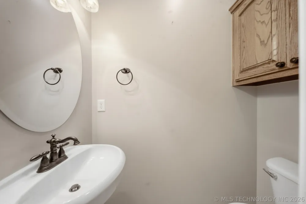 208 New Haven Street Catoosa, OK 74015