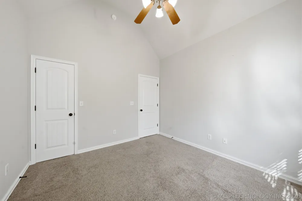 208 New Haven Street Catoosa, OK 74015