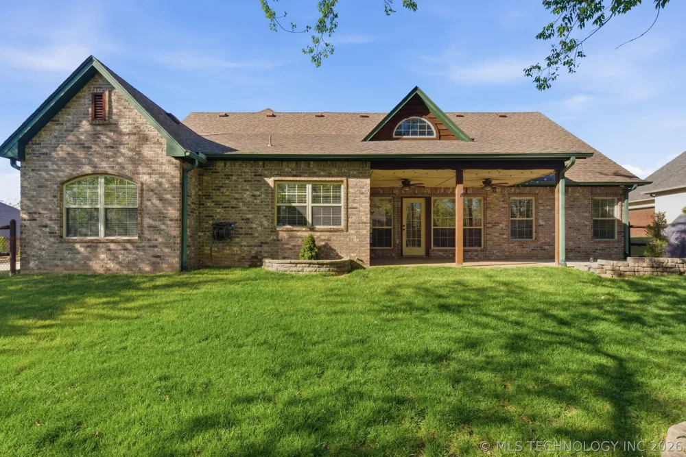 208 New Haven Street Catoosa, OK 74015