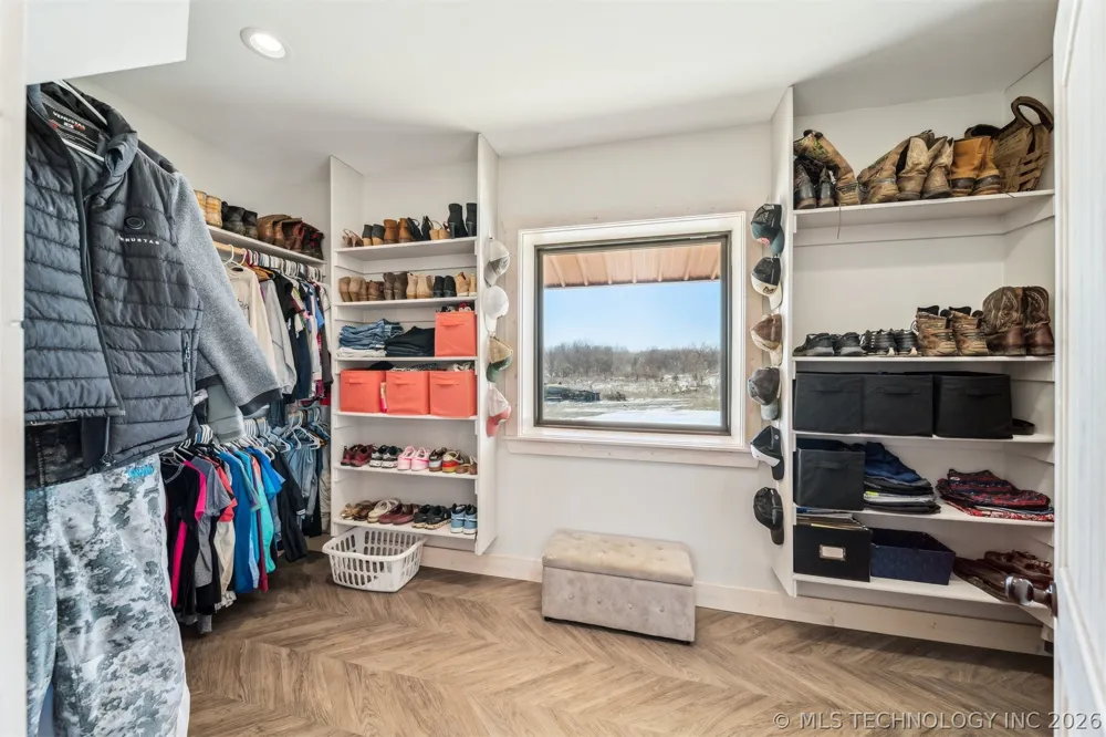 9501 S 4170 ROAD Claremore, OK 74017