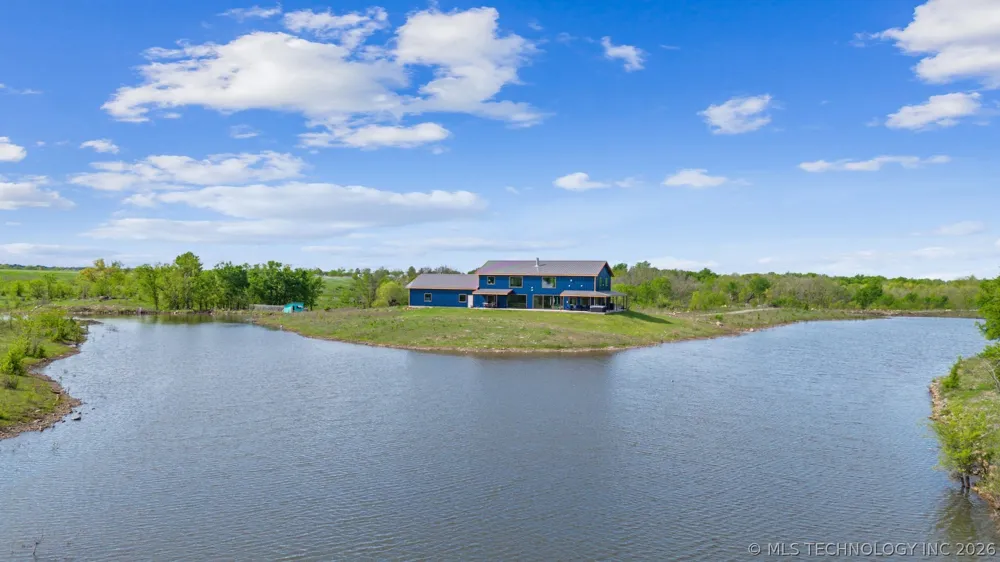 9501 S 4170 ROAD Claremore, OK 74017