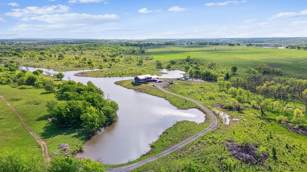 9501 S 4170 ROAD Claremore, OK 74017