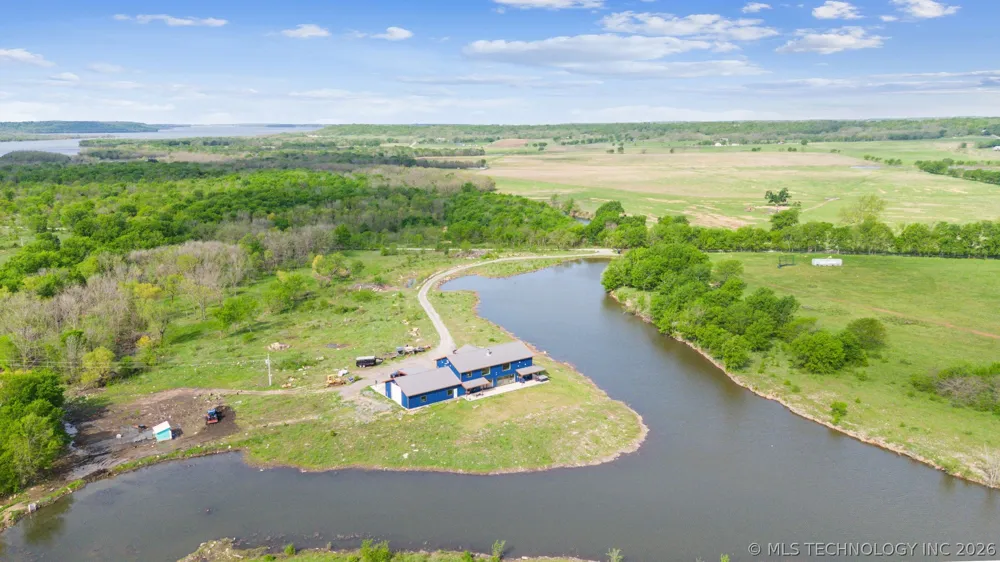 9501 S 4170 ROAD Claremore, OK 74017