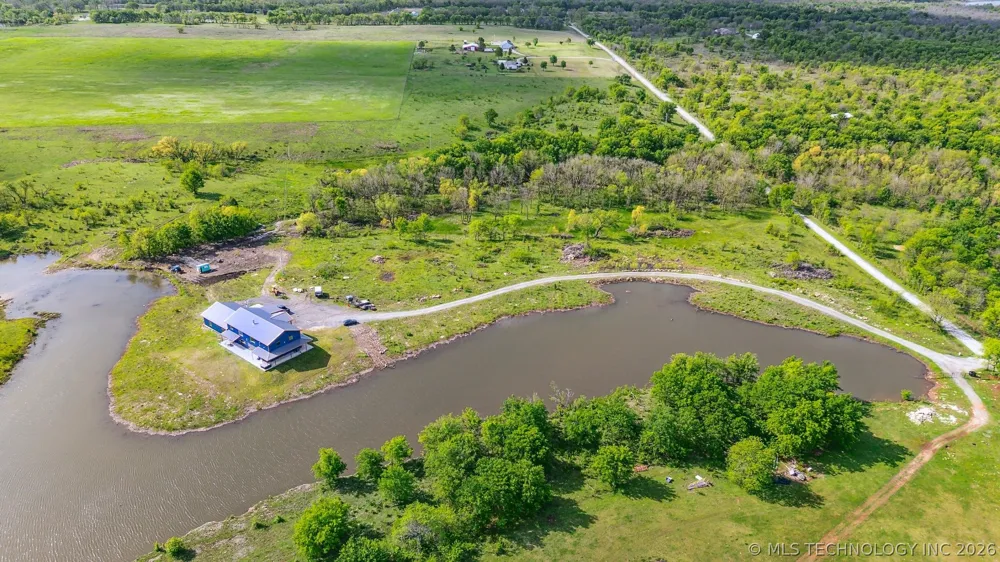 9501 S 4170 ROAD Claremore, OK 74017
