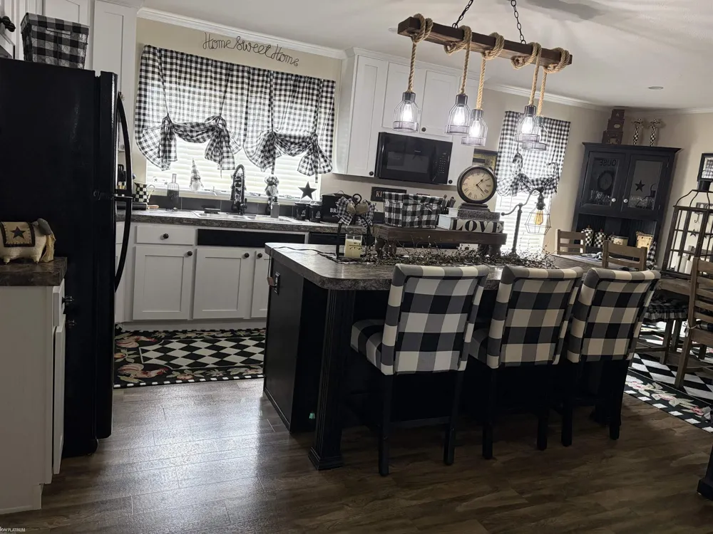 369 Red Pine Drive Genesee Charter Township, MI 48506