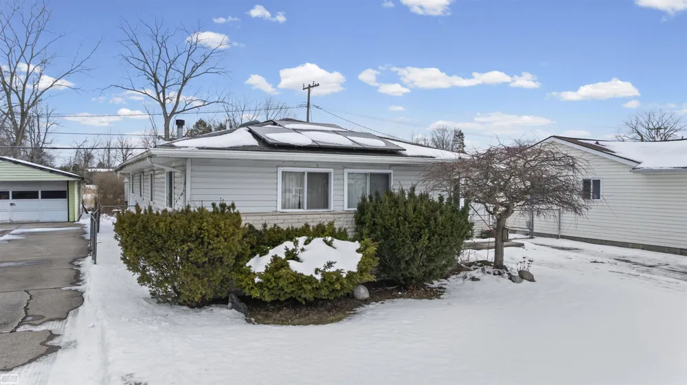 50550 Lagae Street New Baltimore City, MI 48047