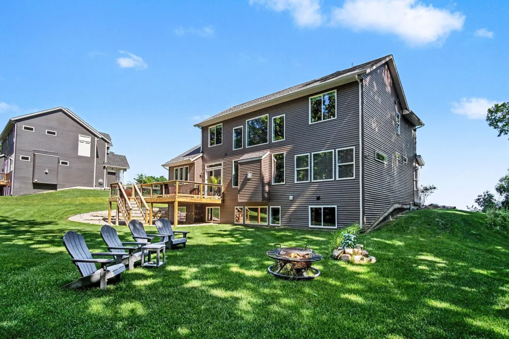 7290 Crossridge Drive SE Cascade Charter Township, MI 49512