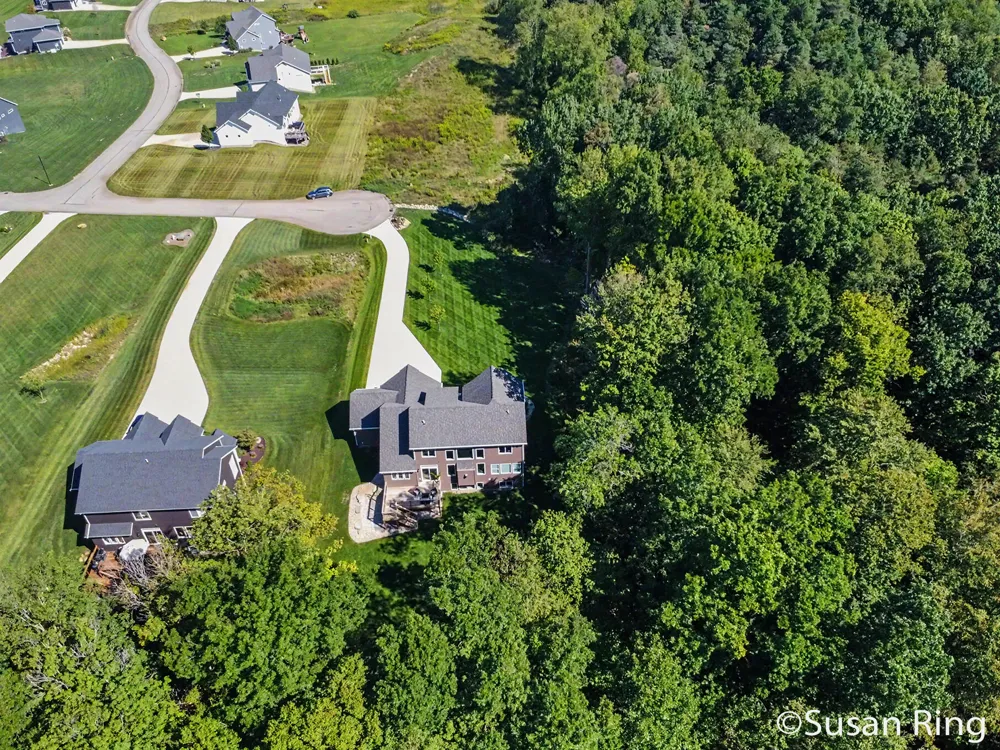 7290 Crossridge Drive SE Cascade Charter Township, MI 49512