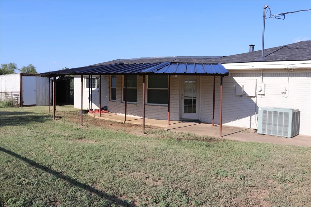 220 US Highway 380 W Jacksboro, TX 76458
