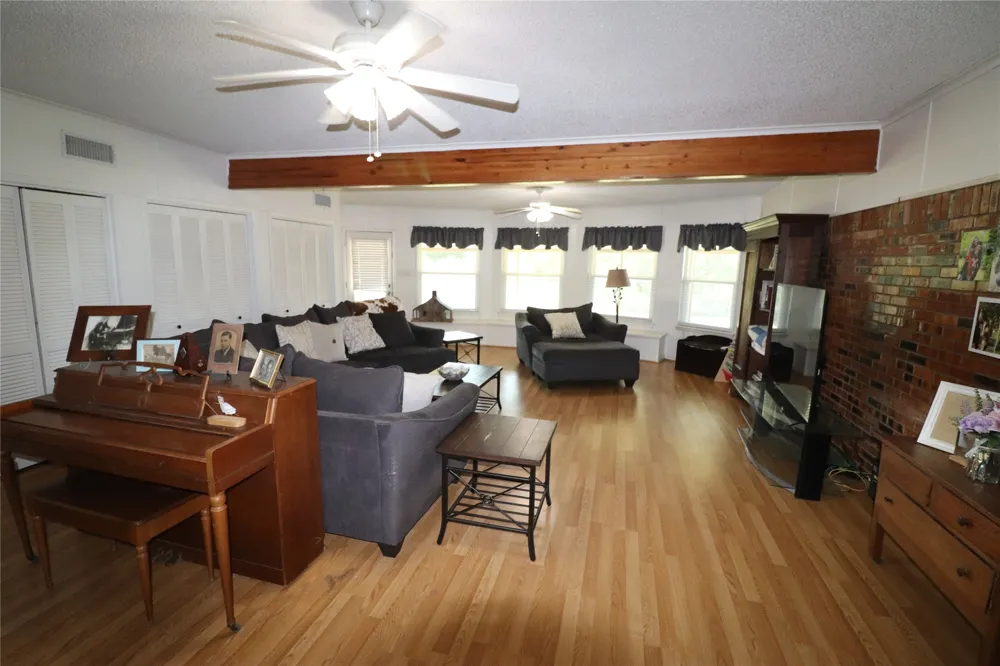 220 US Highway 380 W Jacksboro, TX 76458