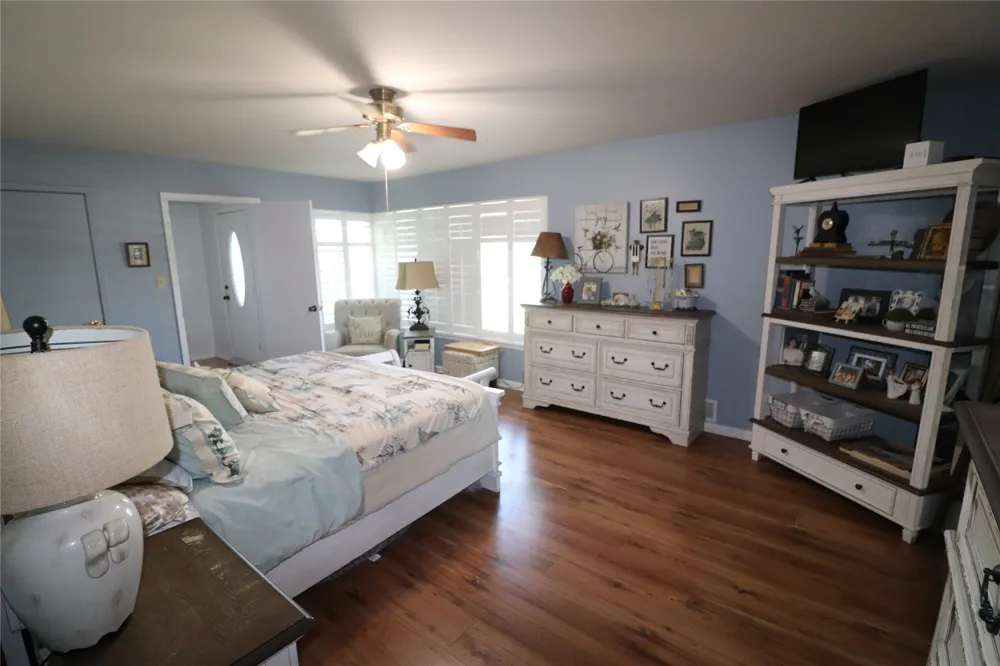 220 US Highway 380 W Jacksboro, TX 76458