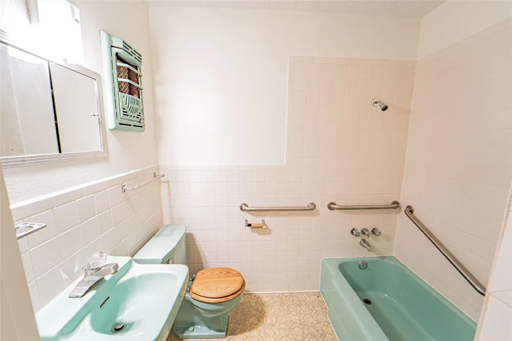 1304 Sycamore Street Breckenridge, TX 76424