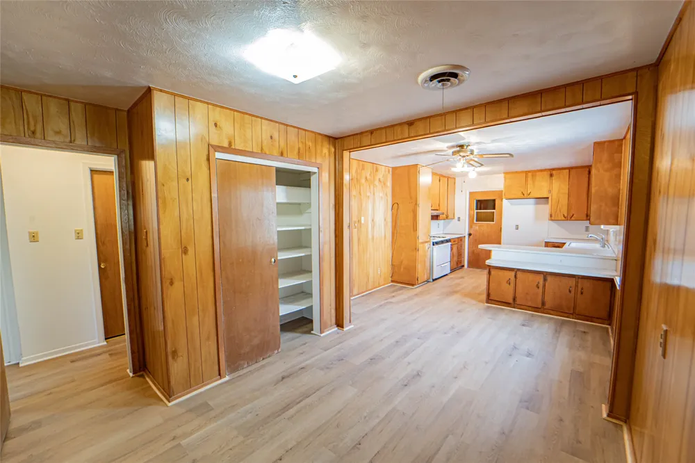1304 Sycamore Street Breckenridge, TX 76424