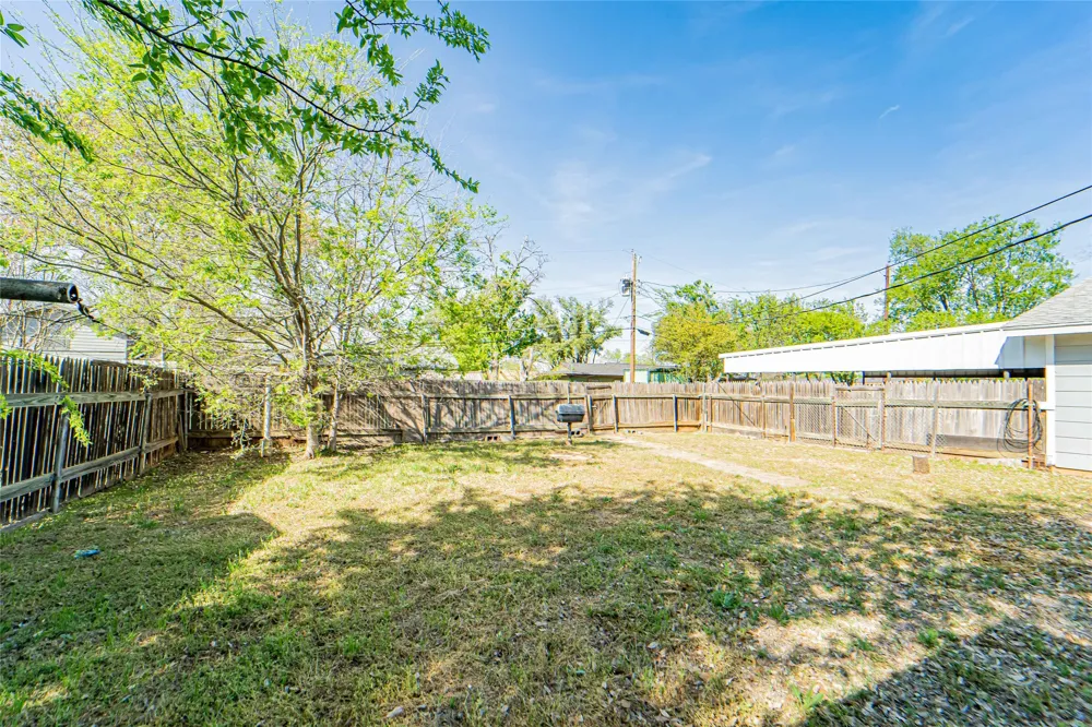 1304 Sycamore Street Breckenridge, TX 76424