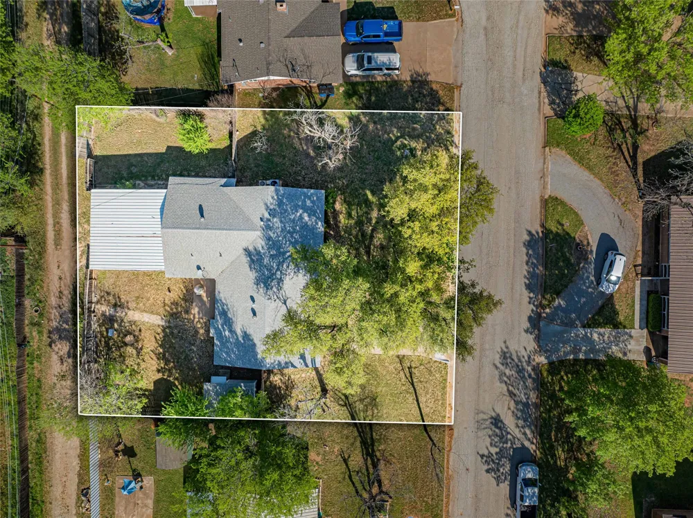 1304 Sycamore Street Breckenridge, TX 76424