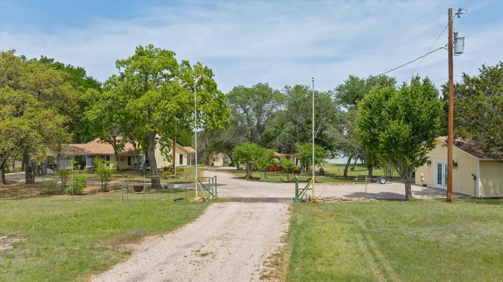 251 Dunn Drive Palo Pinto, TX 76484