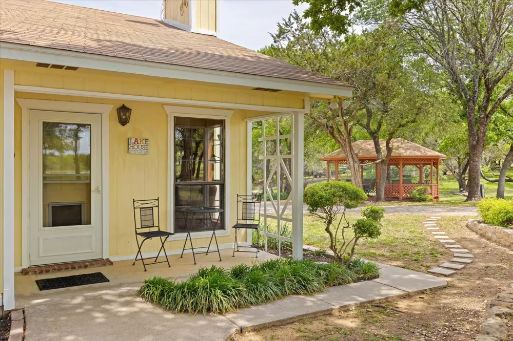 251 Dunn Drive Palo Pinto, TX 76484