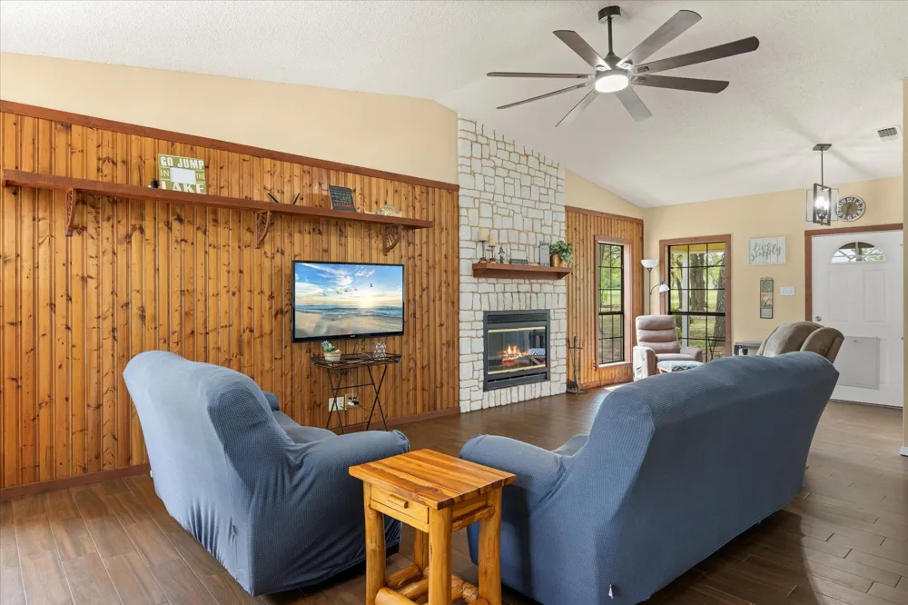 251 Dunn Drive Palo Pinto, TX 76484
