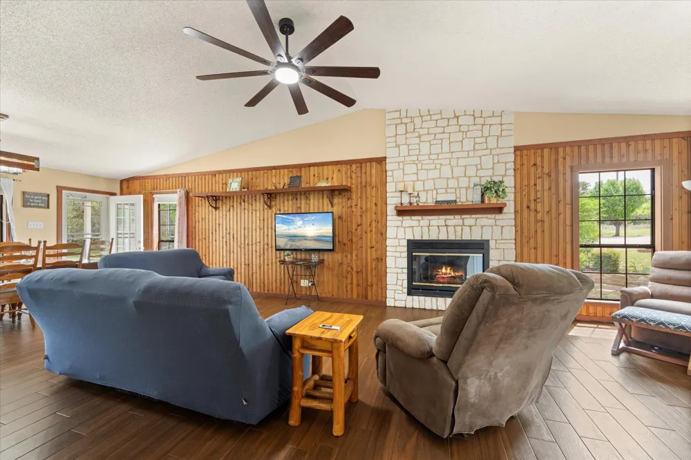 251 Dunn Drive Palo Pinto, TX 76484