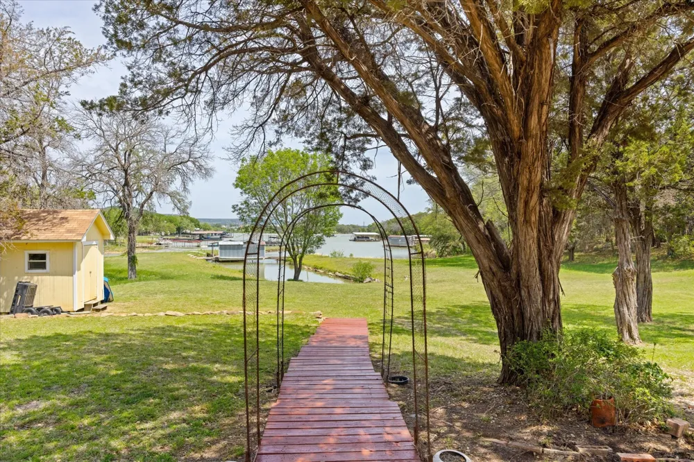 251 Dunn Drive Palo Pinto, TX 76484