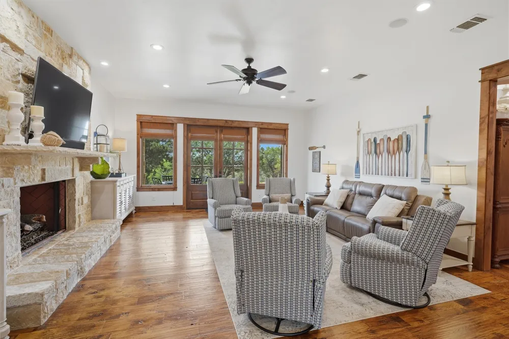 2141 Century Oak Drive Graford, TX 76449