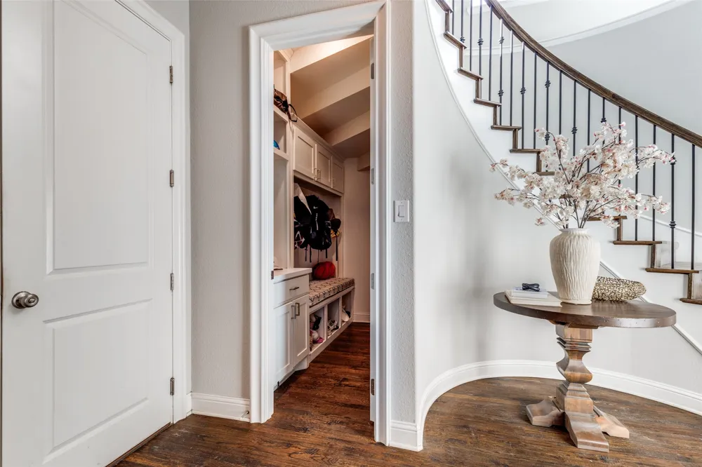 808 Charleston Drive Southlake, TX 76092