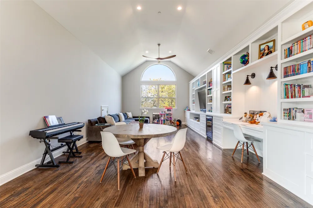 808 Charleston Drive Southlake, TX 76092