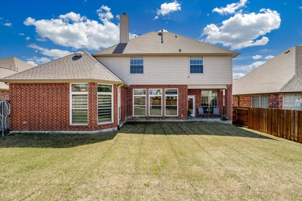6205 Fieldcrest Lane Sachse, TX 75048