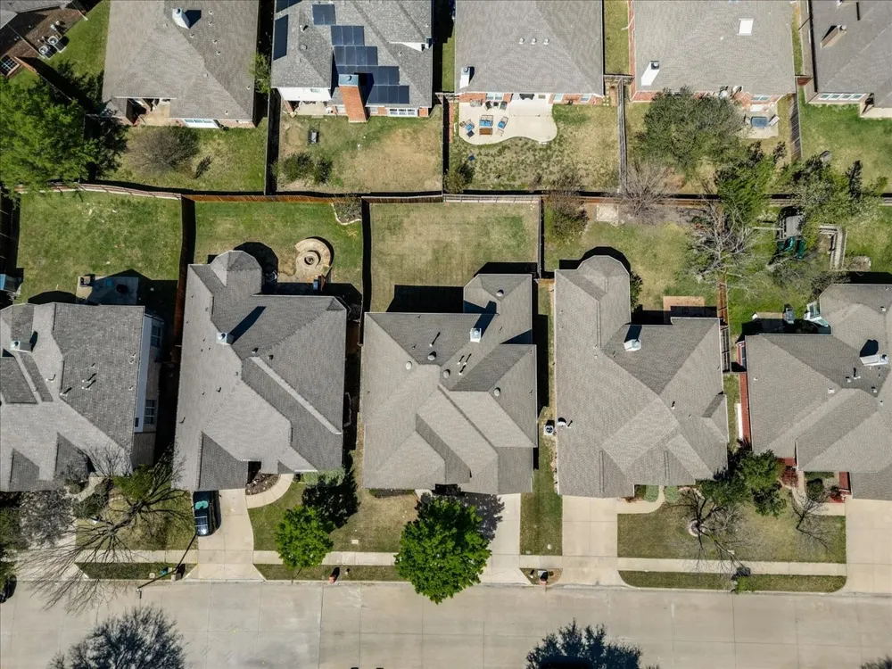 6205 Fieldcrest Lane Sachse, TX 75048